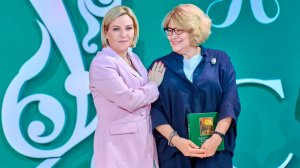 Ольга Любимова вручила государственные награды и ордена артистам и деятелям культуры России