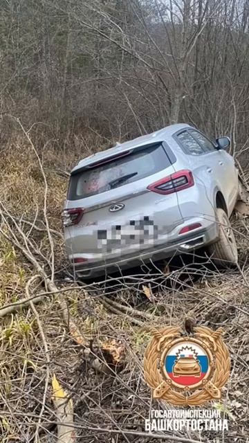 В Башкирии подросток угнал машину тети, уснул за рулем и попал в ДТП смотреть онлайн