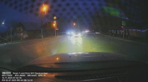 Куда везёт автобус пассажиров проезжая на красный свет?