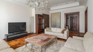 Квартира в престижном малоквартирном доме! Аренда 6-комнатной квартиры, 218 м² (ID 32683)