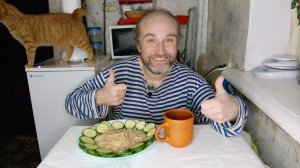 обед с Рыжулей. "кто рано встаёт тому Бог подаёт". мукбанг. обжор. еда на камеру. диета. шизофрения.