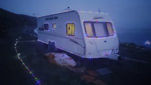 141 ч. Жизнь в караване у моря