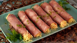 Праздничные рулетики-хлопушки. РУЛЕТИКИ ИЗ ВЕТЧИНЫ С СЫРОМ И ЯБЛОКОМ