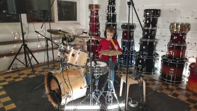 DrumRoom Party | Twenty One Pilots Heathens cover