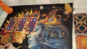 Кто сейчас с вами рядом и чего он хочет?📖🔮