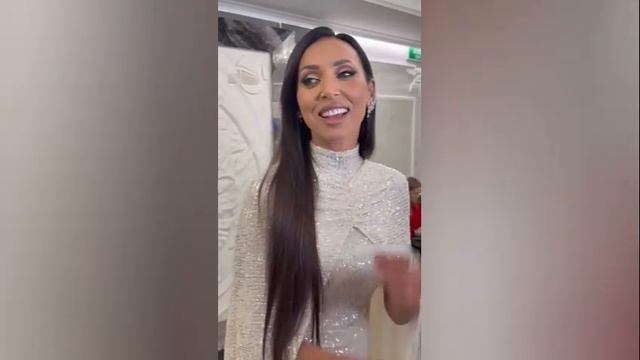 Алсу появилась в платье невесты