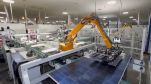 Производство солнечных панелей в Китае.