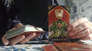 Кто внезапно объявится? Расклад Таро