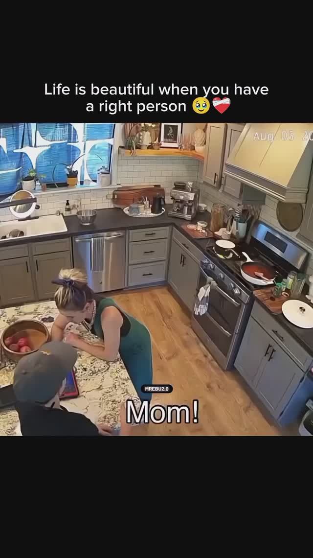 Life is beautiful when you have a right person 🥹❤️_🩹 смотреть онлайн