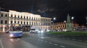 ЗиУ-682Г рулят в Ярославле) Богоявленская площадь. 13.11.2025