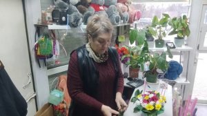 Шапокляк 🙋 в" новом"лапсердаке👍😄 Сплетничает о блогерах 🫣😲