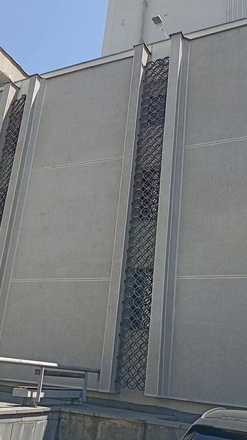 Дальний вход в парк Джансуг Кахидзе парк в Тбилиси 27.06.2025