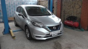 Установка защиты картера на Ниссан Ноут 1,2 Nissan Note  E-power 2016 года