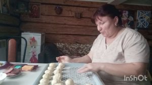 4-11-2025. Жизнь в деревне.Настряпала пиццу, шаньги с картошкой.