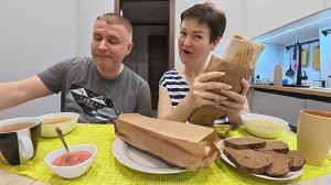 Мукбанг ПИР живота с ЛЮЛЯ) ЗАБИЛИ на ДИЕТЫ, отрываемся по вкусной ШАУРМЕ и супу на семейный обед
