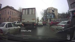 ДТП в Саратове "Думал проскочит"