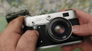 Фотоаппарат ФЭД-2 народная камера с курковым взводом.