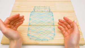 Создаем картины с помощью гвоздей и нити