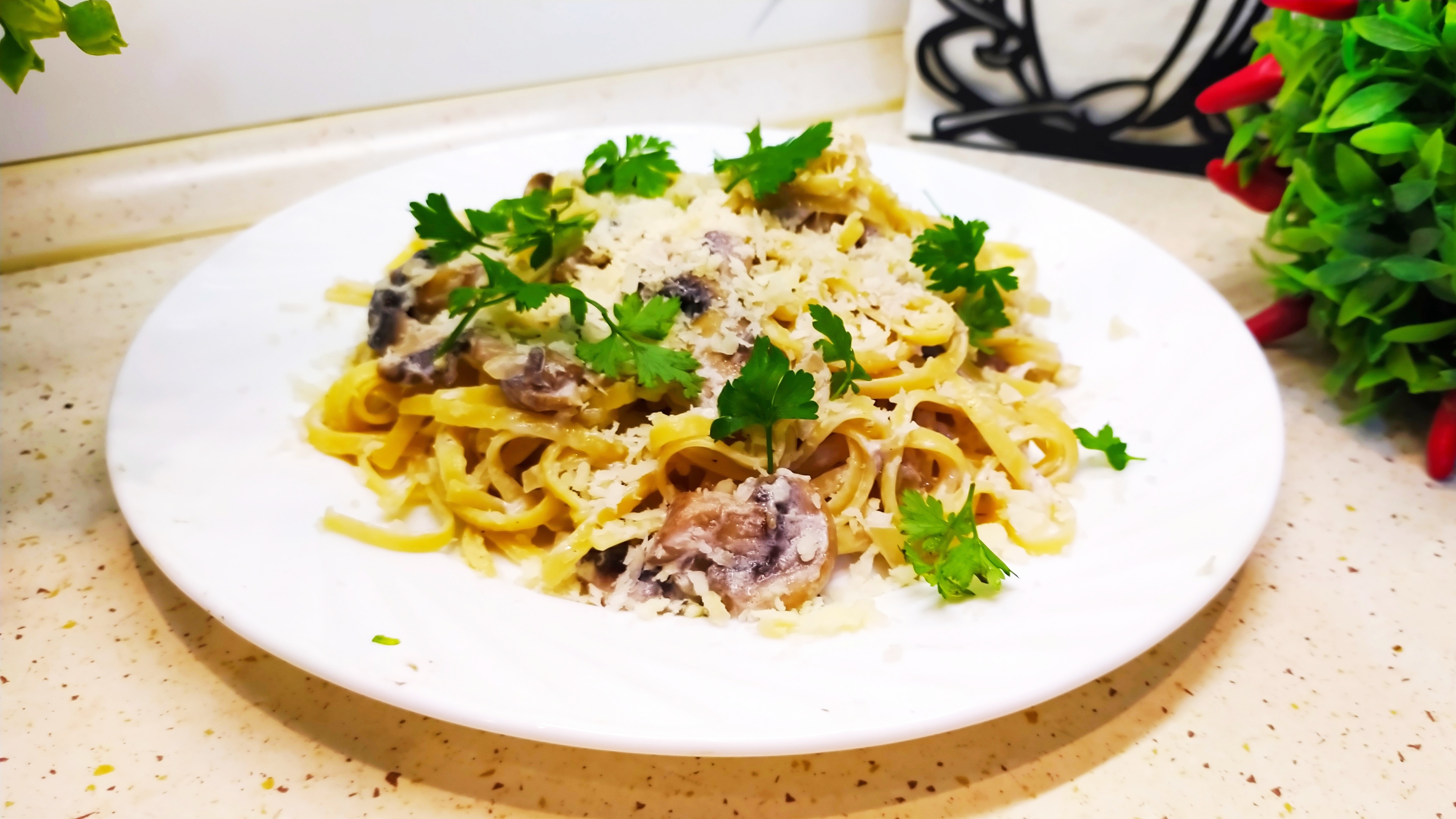 ПАСТА С ГРИБАМИ в сливочном соусе! Быстро и просто.