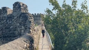 На крепостной стене Сигнахи, Кахетия