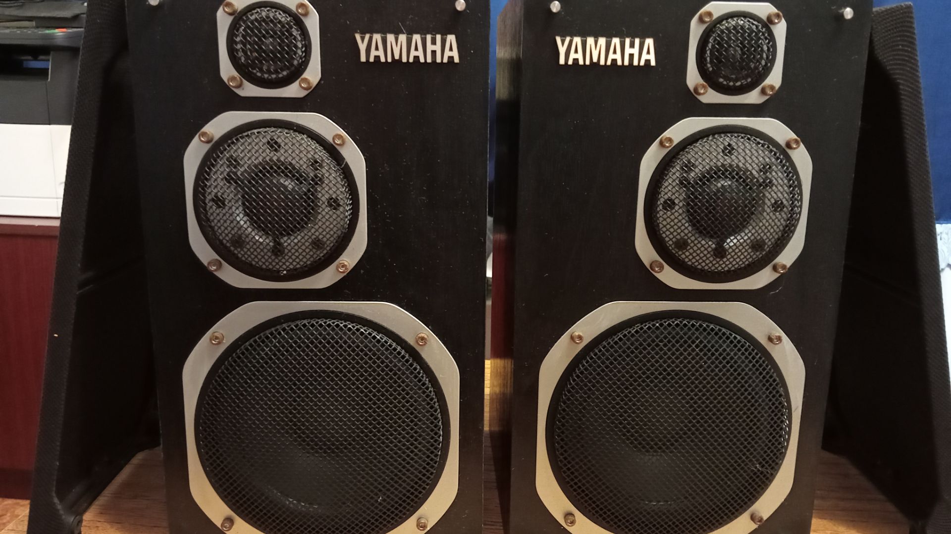 Акустика Yamaha NS 1000 mm смотреть онлайн