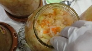 Капуста заквасилась. Готова к употреблению.