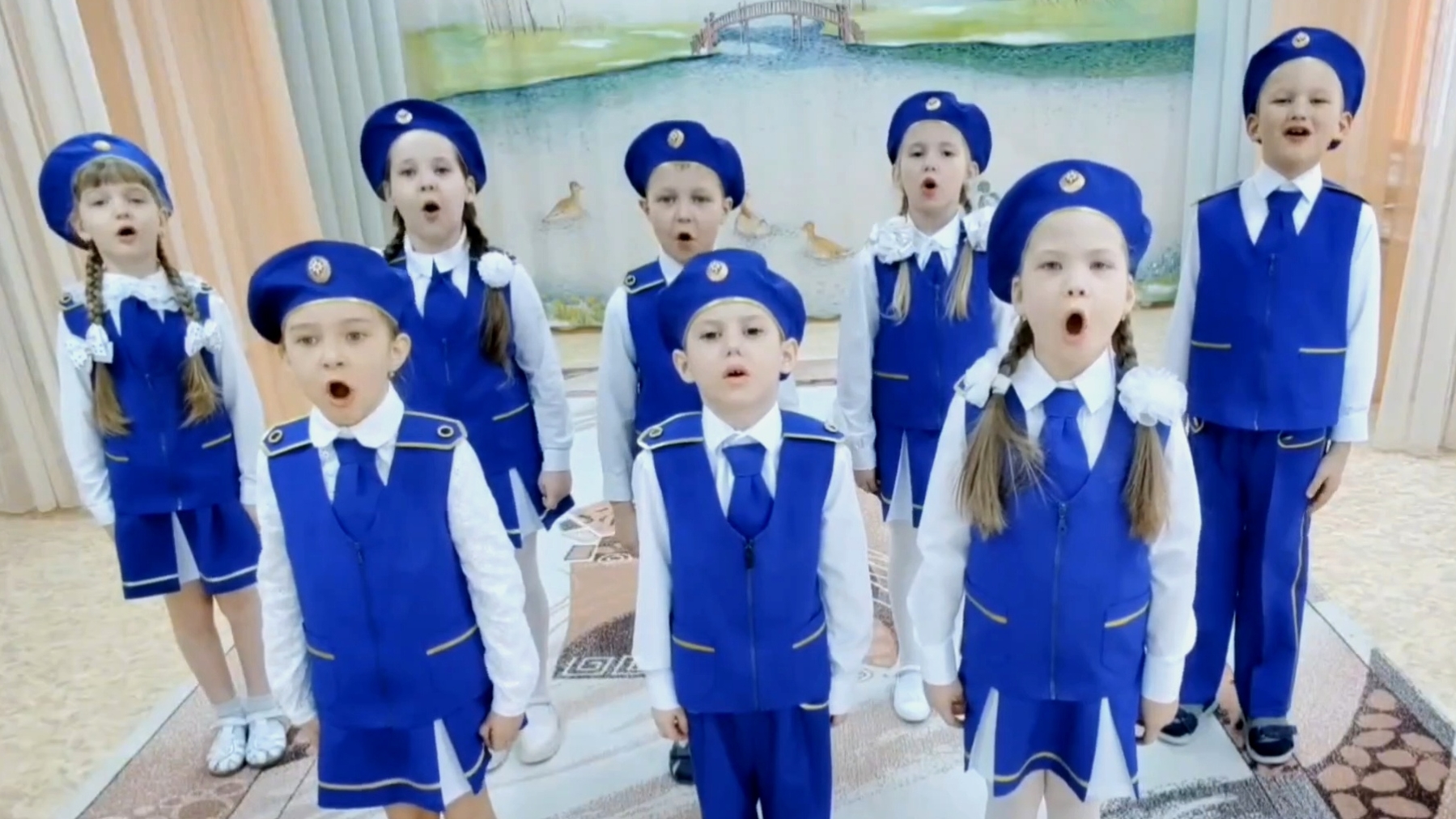 песня Служить России