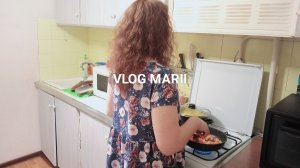 Жизнь женщины после развода в дождливый ноябрь. Спешу домой, вечер проведённый с 20:15 до 23:15.