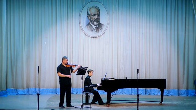 Ю.Болденков - «В кукольном театре»