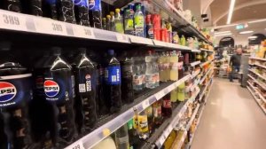 Беженец🇭🇺Будапешт. ТУТ МОЮТ УЛИЦЫ ШАМПУНЕМ! ДРОН-ВЕЗДЕ! ПРОПАГАНДА ПРОТИВ ФОН ДЕР ЛЯЙН! ЛЕЧУ НА