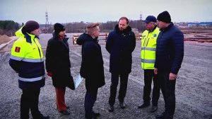 Врио Губернатора Тверской области Виталий Королев проинспектировал ход строительства Западного моста