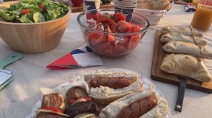 АБСУРДНАЯ ЗАТЕЯ