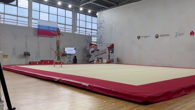 Тройка 12-18, Куратова  - Науменко  - Проказина ,ДК «Машиностроитель», Балансовое упражнение