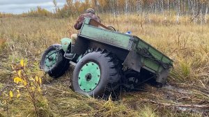 Колеса красные от клюквы.. Лоси на выстрел. Гребём ягоду вёдрами.