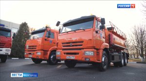 Вячеслав Гладков вручил 9 машин и две бронезащиты сотрудникам МЧС России по Белгородской области