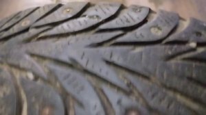 ставлю ремонтные шипы на шины