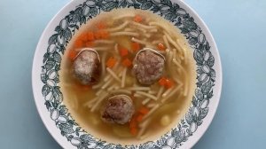 Рецепты холостяка. Суп с фрикадельками