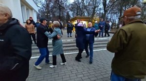 9.11.25г... "Розы Алые Мои, Ты Не Взяла"...