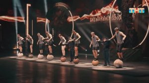 Испытание на вылет: балансирование на каменном шаре