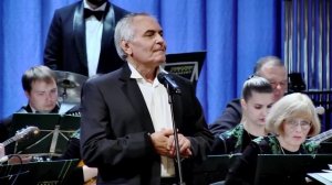 "Ах ты, душечка"mp4
Борис Стаценко,  оркестр Малахит.
дирижер - Виктор Лебедев