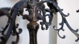 Старая квартира с антиквариатом в замке 15 века.