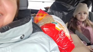 Повседневная деревенская жизнь.