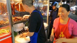 Лучшие свиные отбивные в Чбар Ампове! Камбоджийская уличная еда