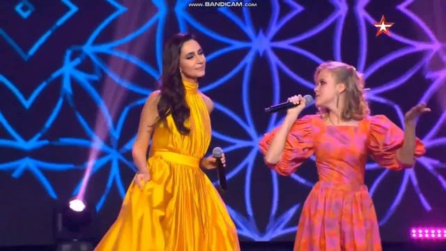 Зара   и   Ксения Турчаева -  "МИР ВАШЕМУ ДОМУ" смотреть онлайн