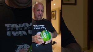 Пробуем кокос 🥥🥥🥥, молоко понравилось не всем, что внутри?