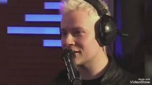 Доброе утро... Хорошего дня...
И чуточку творчества от меня...