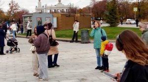 Красивые улочки около метро ВДНХ. Выглядит очень эпично.