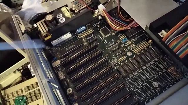 Тест 8088 процессоров и сборка XT-шки в новом корпусе