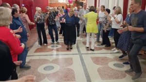 15 ноября.Сидит на ,,Одноклассниках,,...