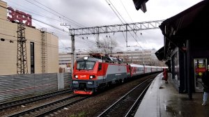 ЭП20-004 с поездом № 11 Анапа – Москва и "Иволга" ЭГЭ2Тв-009 на Электрозаводской